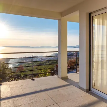 Luxury Astraeus Near Split, Private Pool *