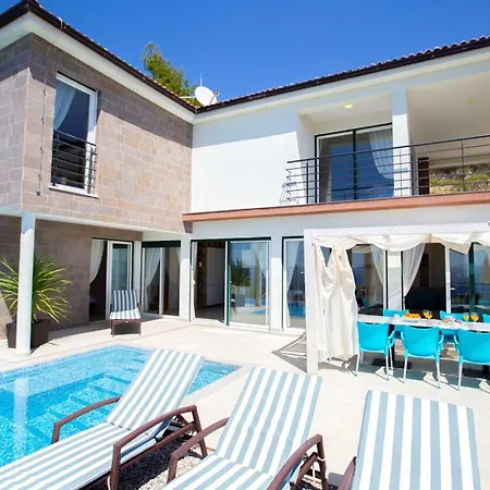 Luxury Astraeus Near Split, Private Pool * 포드스트라나